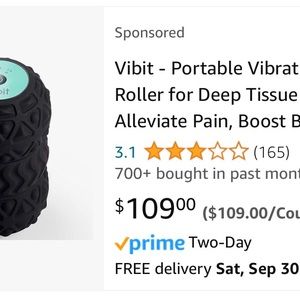 Portable vibrating muscle roller